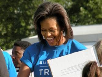 Michelle Obama volunteering for troops