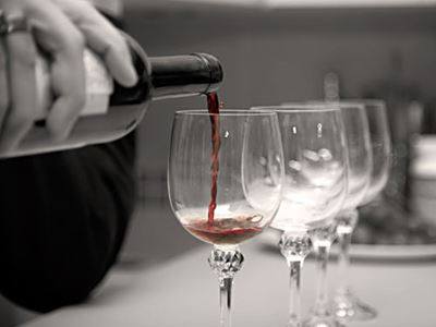 Red wine in drinking glass