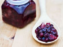 Thanksgiving Recipes - cranberry sauce