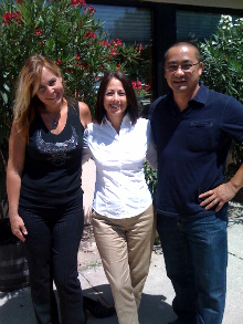 Tamie, Susan, and Ed meet up for a bite.