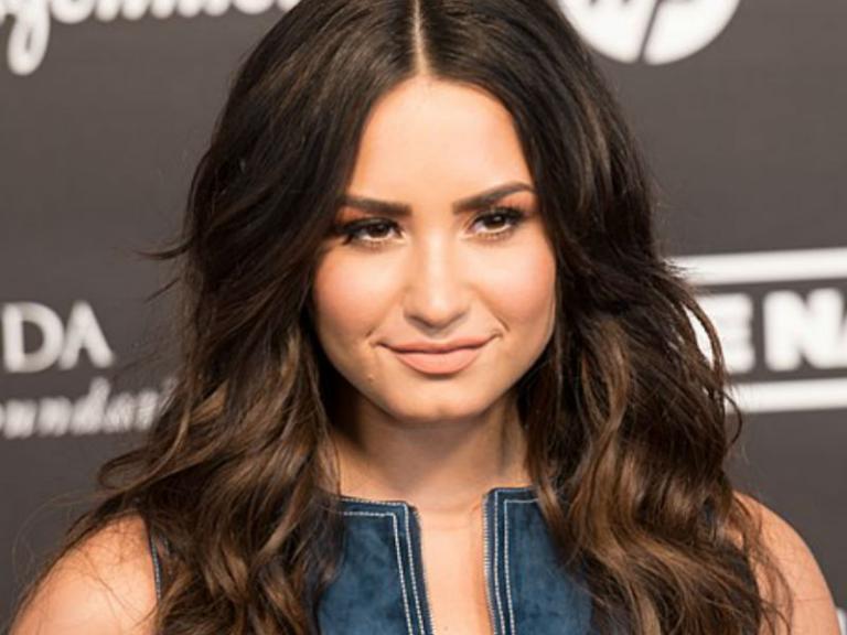 Demi Lovato Says God Helped Her Through Her Most Difficult Season of ...