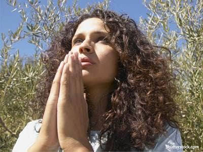 woman-prayer