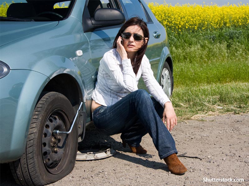 woman-car-trouble